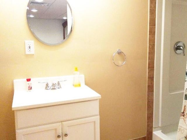 47498 Fox Run Drive, Canton, MI 48187