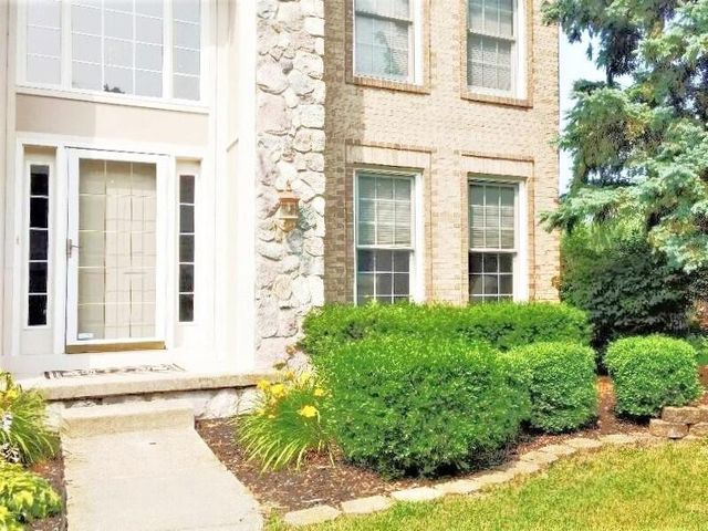 47498 Fox Run Drive, Canton, MI 48187
