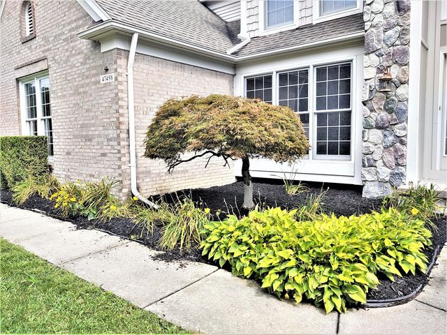 47498 Fox Run Drive, Canton, MI 48187