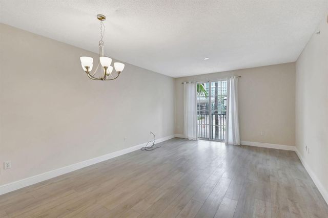 780 S Sapodilla Avenue 203, West Palm Beach, FL 33401