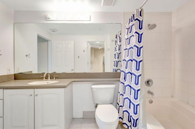 780 S Sapodilla Avenue 203, West Palm Beach, FL 33401