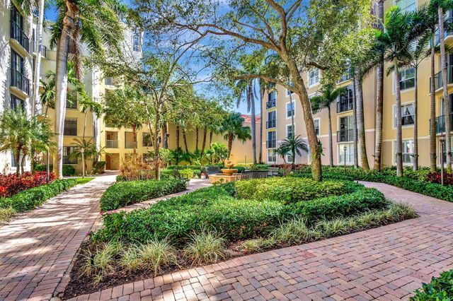 780 S Sapodilla Avenue 203, West Palm Beach, FL 33401