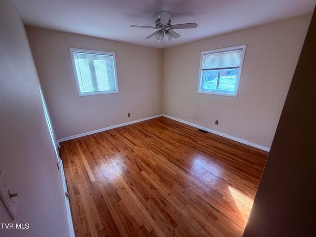 273 Fairford Lane, Blountville, TN 37617