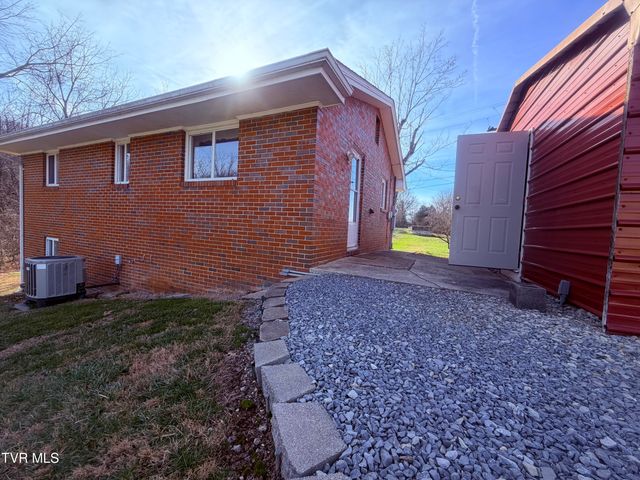 273 Fairford Lane, Blountville, TN 37617