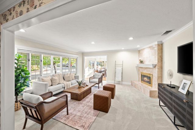 3901 Dunster Way, Sacramento, CA 95864