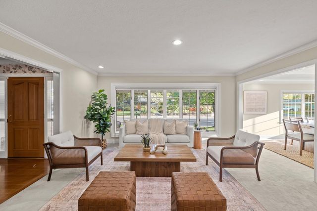 3901 Dunster Way, Sacramento, CA 95864