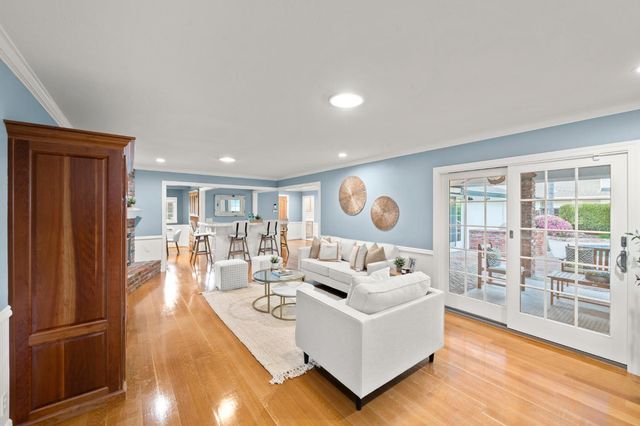 3901 Dunster Way, Sacramento, CA 95864