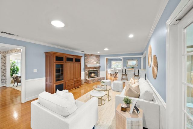 3901 Dunster Way, Sacramento, CA 95864