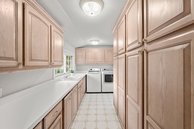 3901 Dunster Way, Sacramento, CA 95864