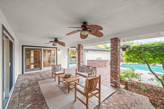 3901 Dunster Way, Sacramento, CA 95864