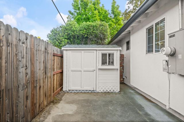 3901 Dunster Way, Sacramento, CA 95864