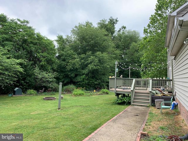 6108 N WILLOW POND DR, Fredericksburg, VA 22407