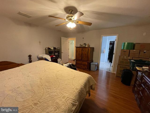 6108 N WILLOW POND DR, Fredericksburg, VA 22407