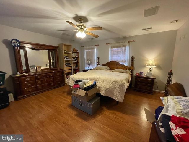 6108 N WILLOW POND DR, Fredericksburg, VA 22407