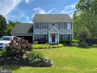 6108 N WILLOW POND DR, Fredericksburg, VA 22407