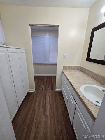 2036 GORGAS Street, Montgomery, AL 36106