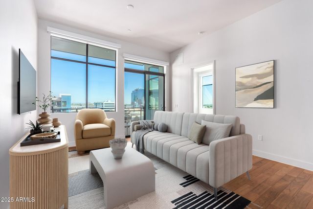 3131 N CENTRAL Avenue 7002, Phoenix, AZ 85012