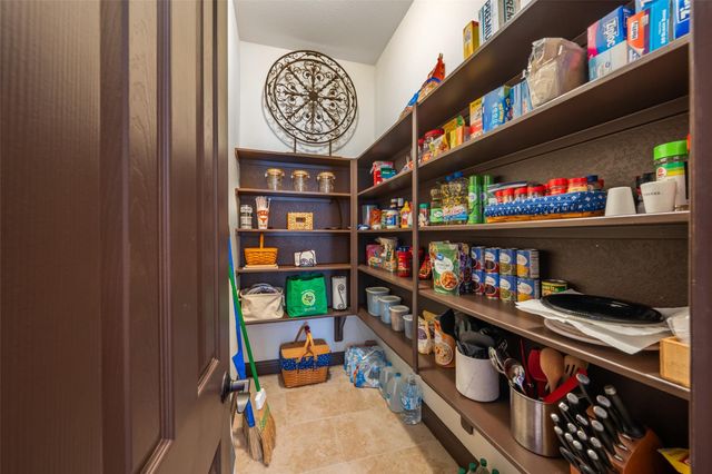 138 Quail Ridge Place, Montgomery, TX 77316