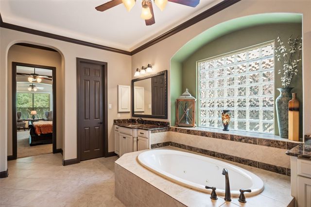 138 Quail Ridge Place, Montgomery, TX 77316