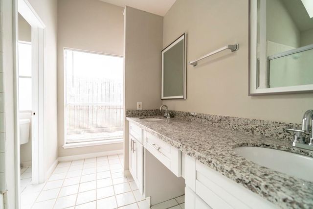 11611 Glenwolde Drive, Houston, TX 77099