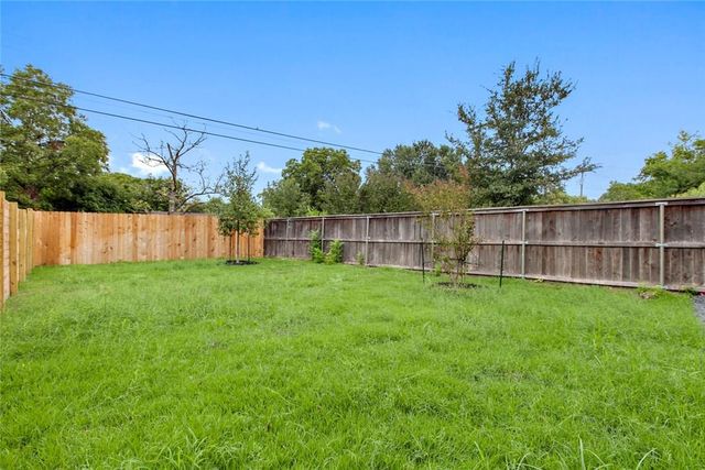 7512 Delafield LN A, Austin, TX 78752