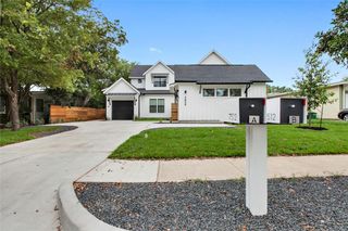 7512 Delafield LN A, Austin, TX 78752