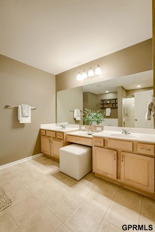 7943 N 152nd Avenue, Bennington, NE 68007