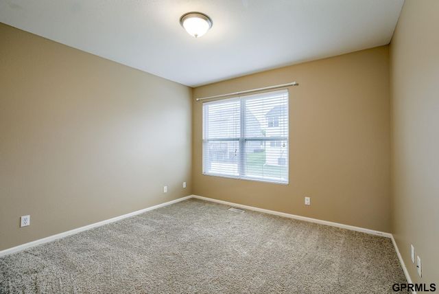 7943 N 152nd Avenue, Bennington, NE 68007