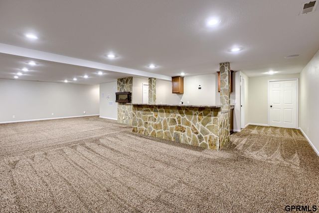 7943 N 152nd Avenue, Bennington, NE 68007