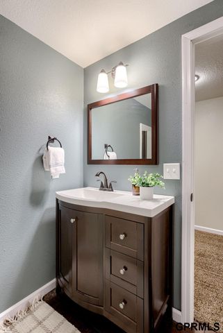 7943 N 152nd Avenue, Bennington, NE 68007