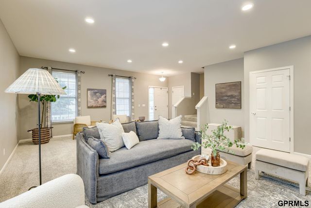 7943 N 152nd Avenue, Bennington, NE 68007