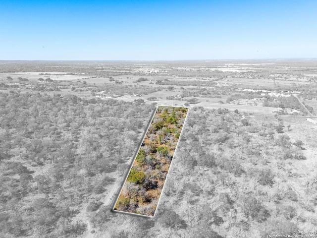 21270 Priest Rd, Elmendorf, TX 78112
