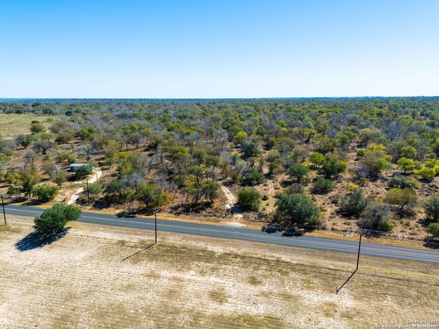 21270 Priest Rd, Elmendorf, TX 78112
