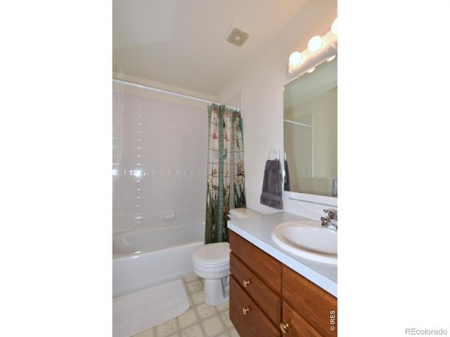 907 N 4th Street, Johnstown, CO 80534