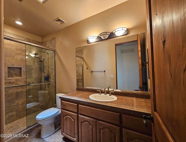 849 E Florida Saddle Drive, Green Valley, AZ 85614