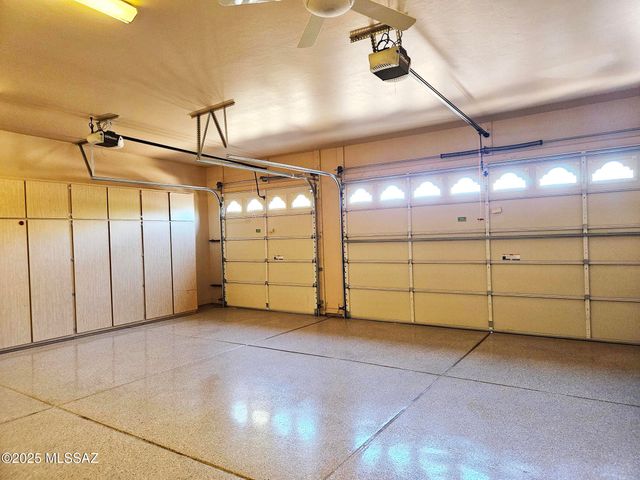 849 E Florida Saddle Drive, Green Valley, AZ 85614