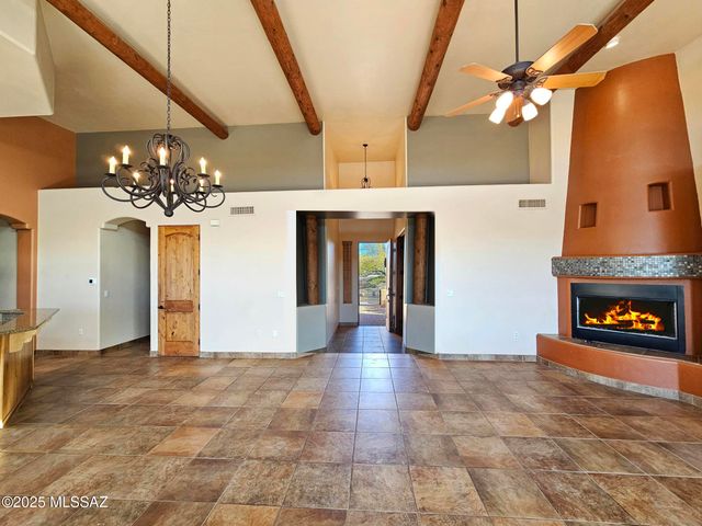 849 E Florida Saddle Drive, Green Valley, AZ 85614