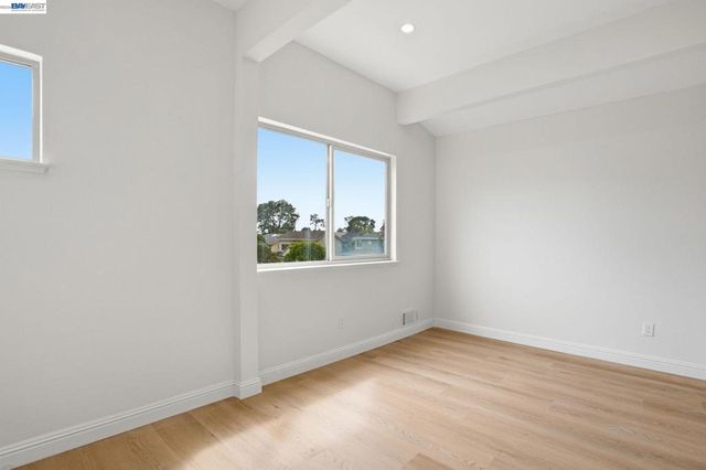 2013 Dolphin Dr, Aptos, CA 95003