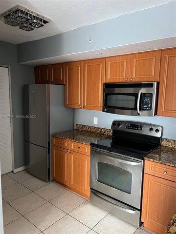 13780 NE 3rd Ct 207, North Miami, FL 33161