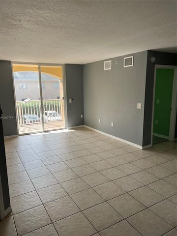 13780 NE 3rd Ct 207, North Miami, FL 33161