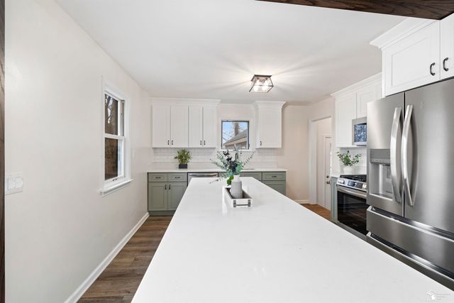 8951 Jackman Road, Temperance, MI 48182