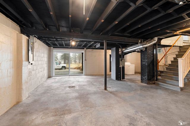 8951 Jackman Road, Temperance, MI 48182