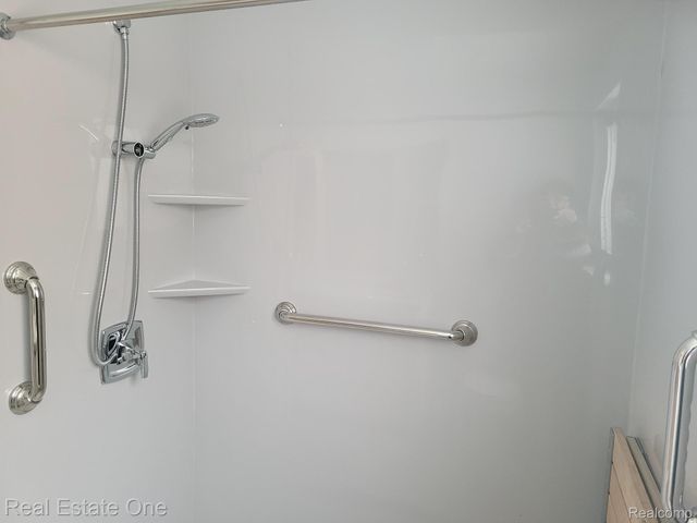 29540 Red Leaf Drive, Southfield, MI 48076