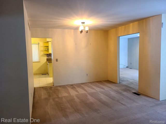 29540 Red Leaf Drive, Southfield, MI 48076