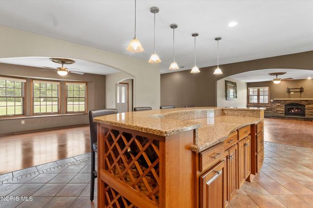 1610 Berkey Road, Swanton, OH 43558