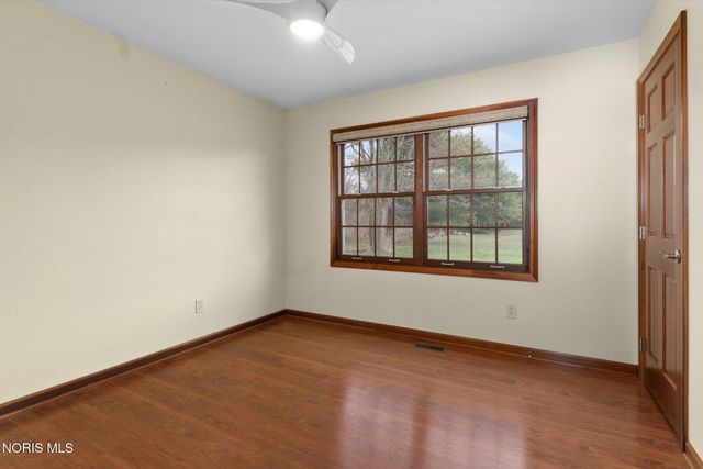 1610 Berkey Road, Swanton, OH 43558