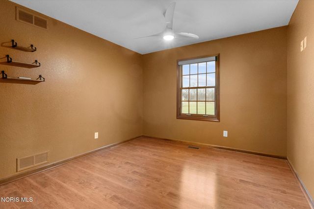 1610 Berkey Road, Swanton, OH 43558