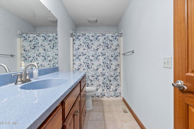 1610 Berkey Road, Swanton, OH 43558