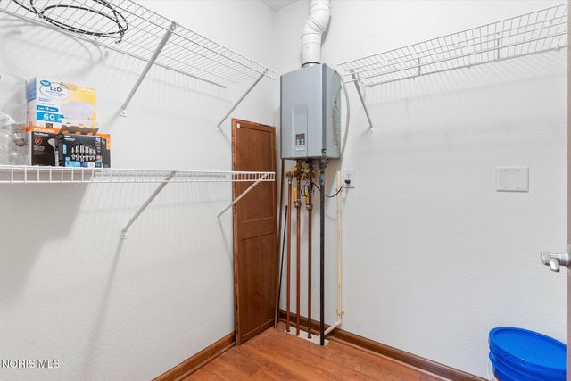 1610 Berkey Road, Swanton, OH 43558