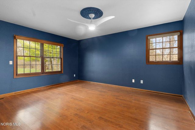 1610 Berkey Road, Swanton, OH 43558